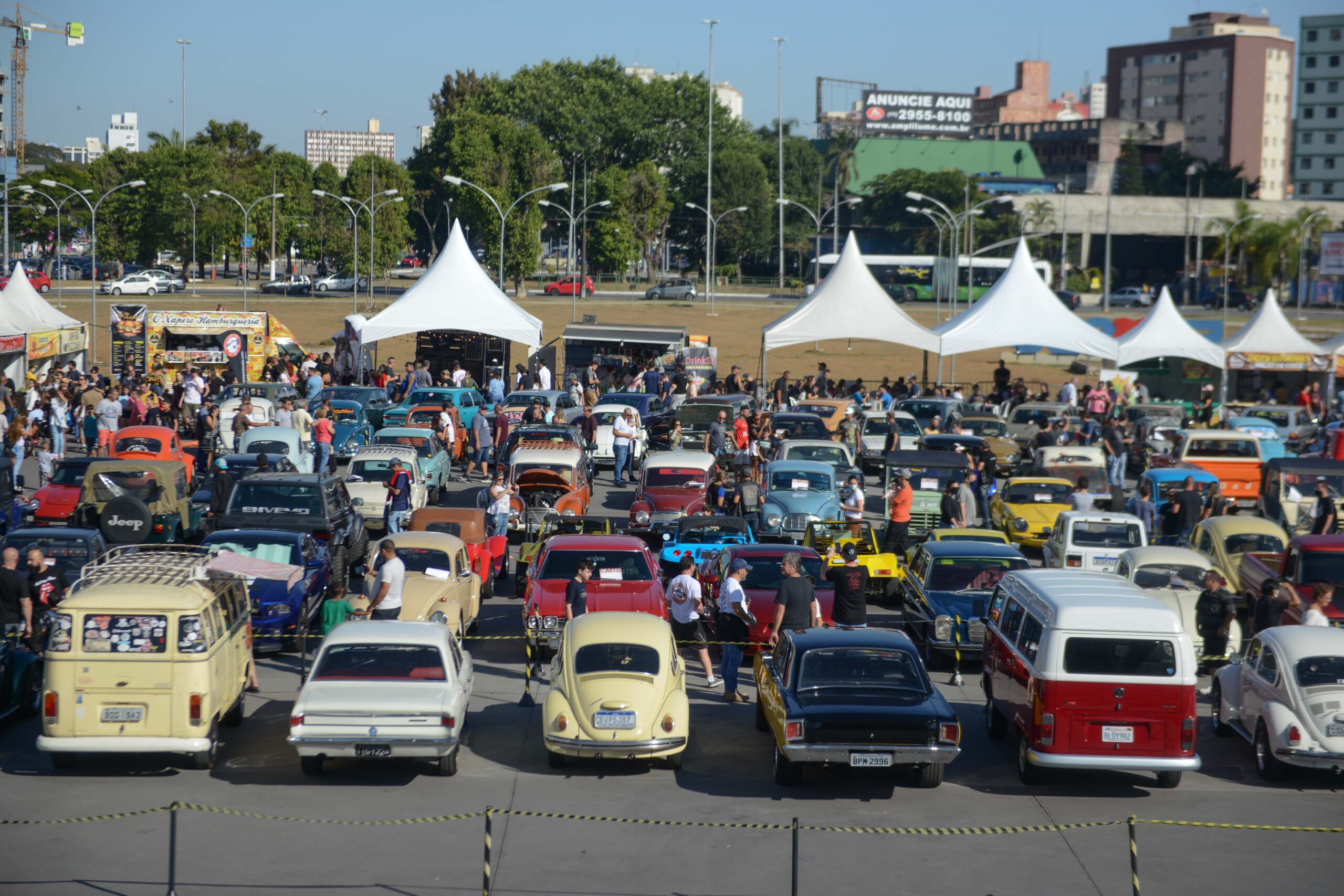 Esplanada do Paço Municipal de São Bernardo recebe 2ª edição do Classics Cars