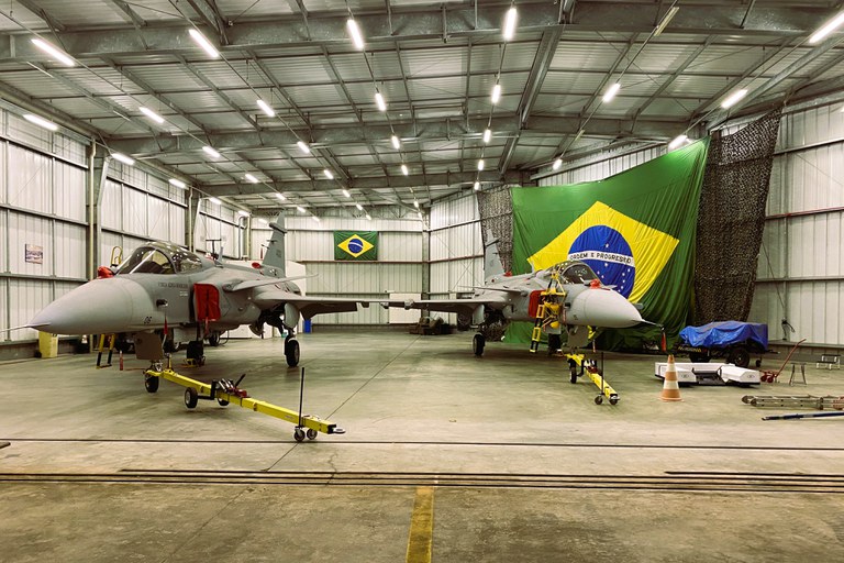 Governo Federal inaugura linha de produção do caça F-39 Gripen no Brasil