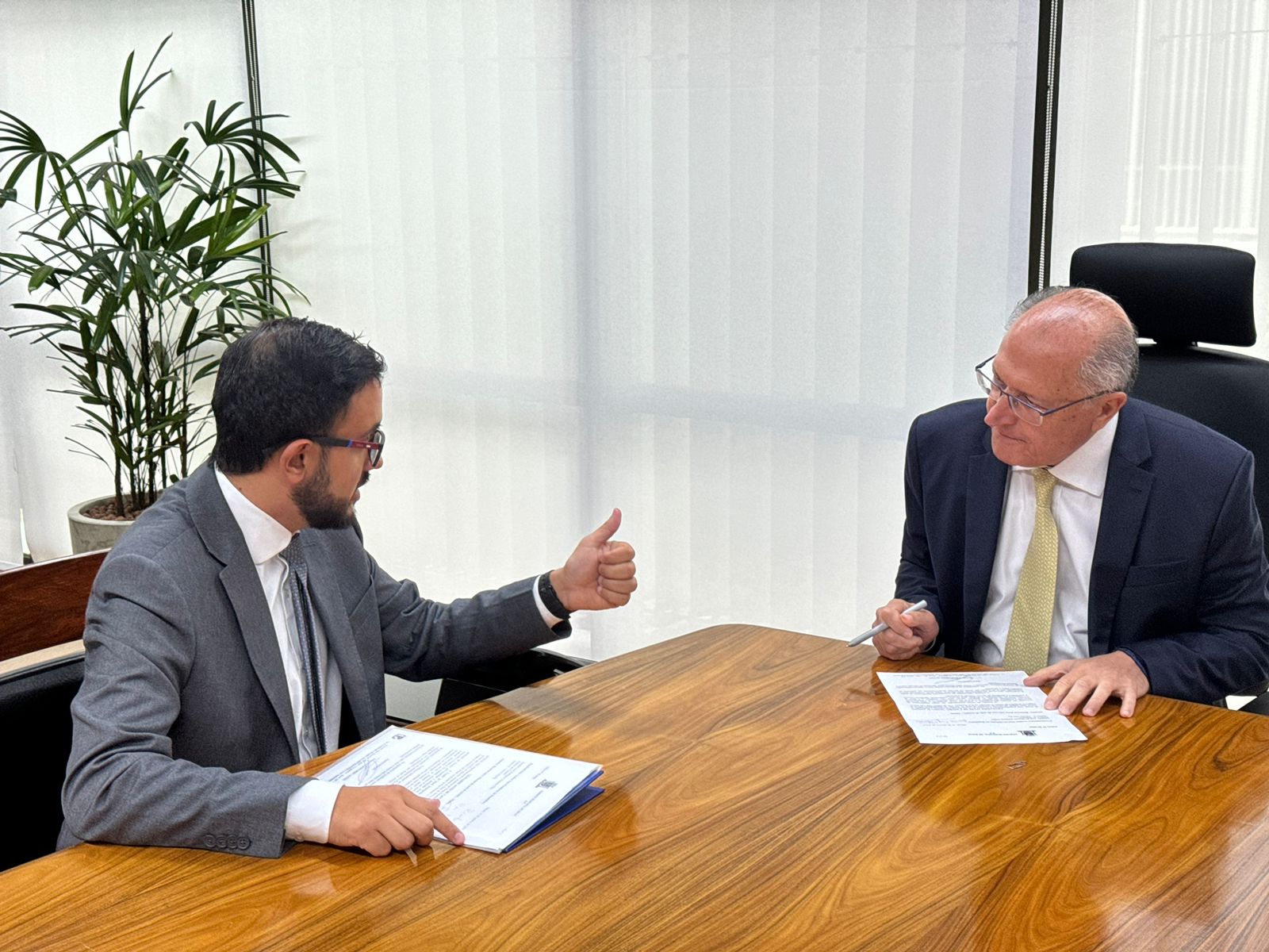 Leonardo Alves e Geraldo Alckmin