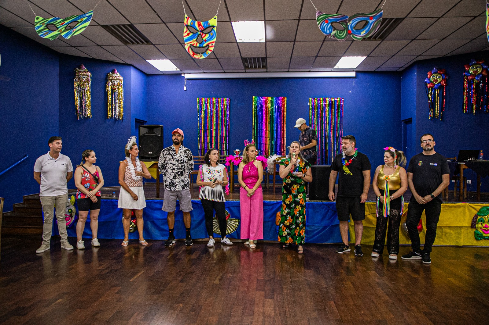 Baile de Carnaval reúne foliões dos Centros da Terceira Idade de São Caetano